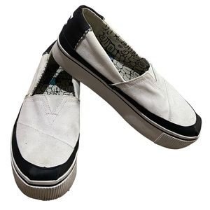 Womens white platform Toms size 9